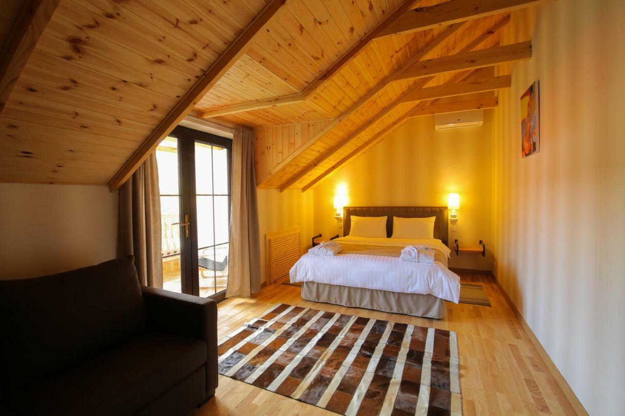 Chalet Dilijan Hotel & Restauarant Exterior photo